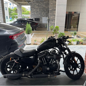 할리데이비슨 아이언 883 17년식 아몬드 풀 바버