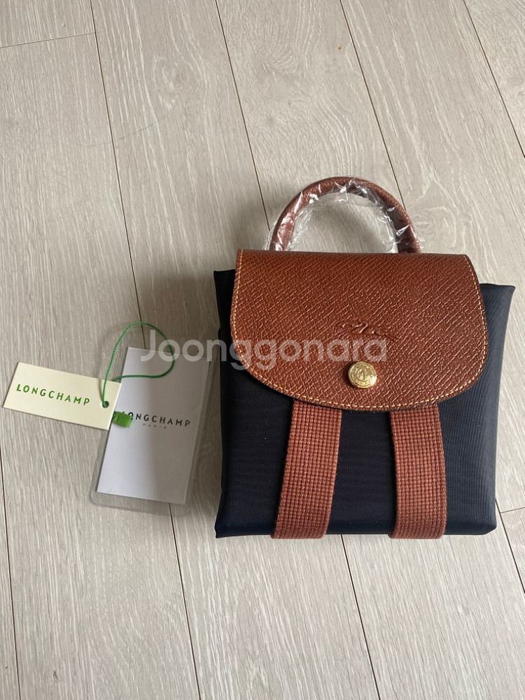 롱샴 르플리아쥬 제니 미듐 백팩 새상품--0