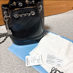 루이까또즈 까눌레 버킷백