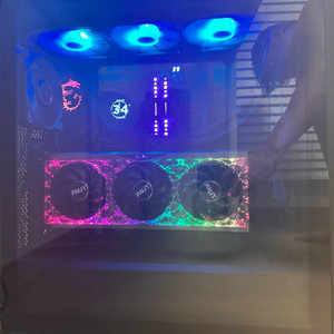 고사양 게이밍 컴퓨터 PC 본체 판매합니다