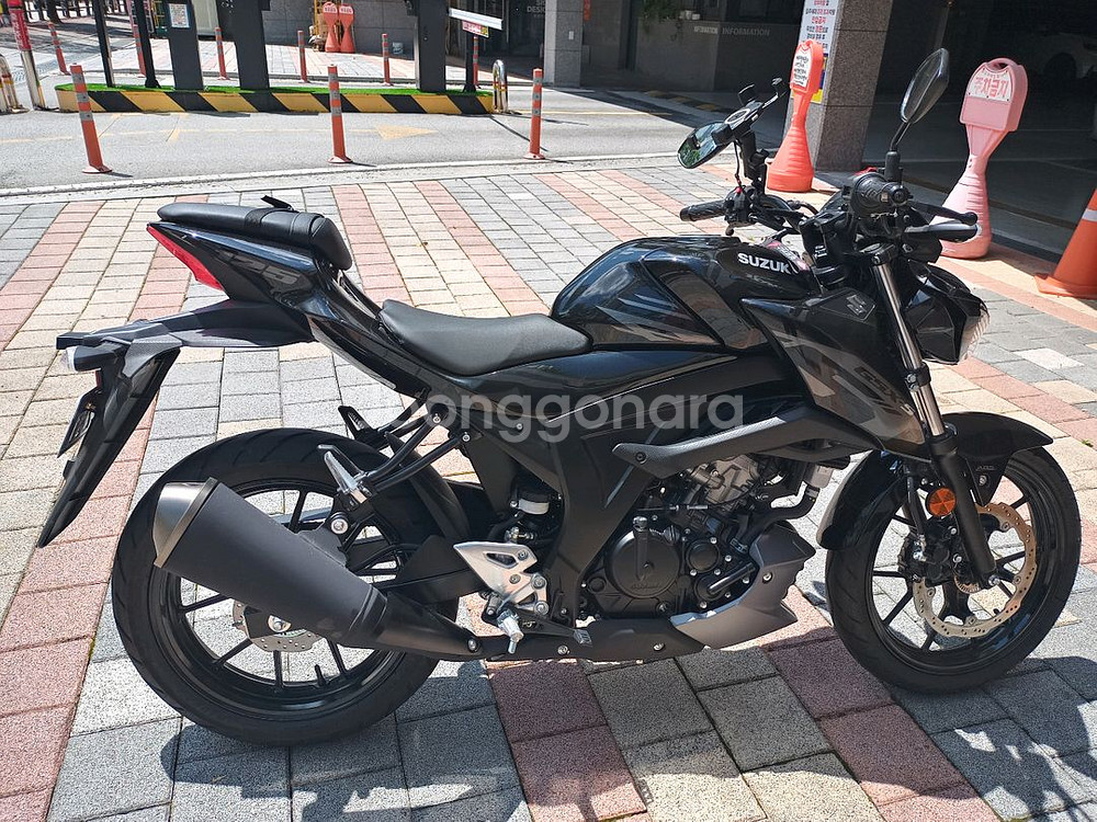 스즈키 gsx-s125--2