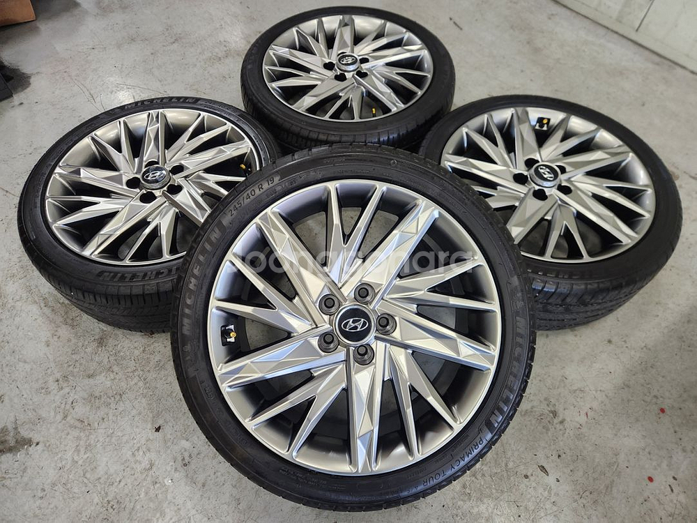 그랜저IG 캘리 19인치 2454019 휠타이어 팝니다--0