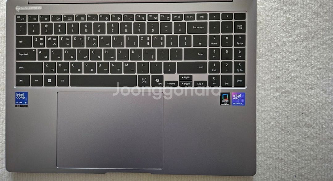 삼성 갤럭시북5 프로 16 NT960XHA-K51A--2