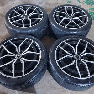 벤츠 W213 E300AMG 19인치 정품 휠타이어