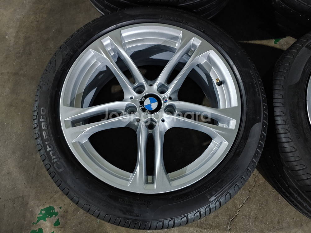 BMW F10 5시리즈 613M 18인치 정품 휠타이어--1