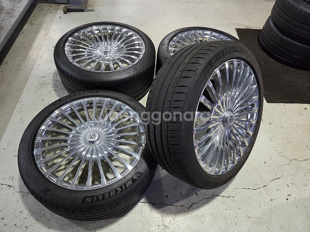 벤츠GLS 600마이바흐 마차23인치 순정휠타--2