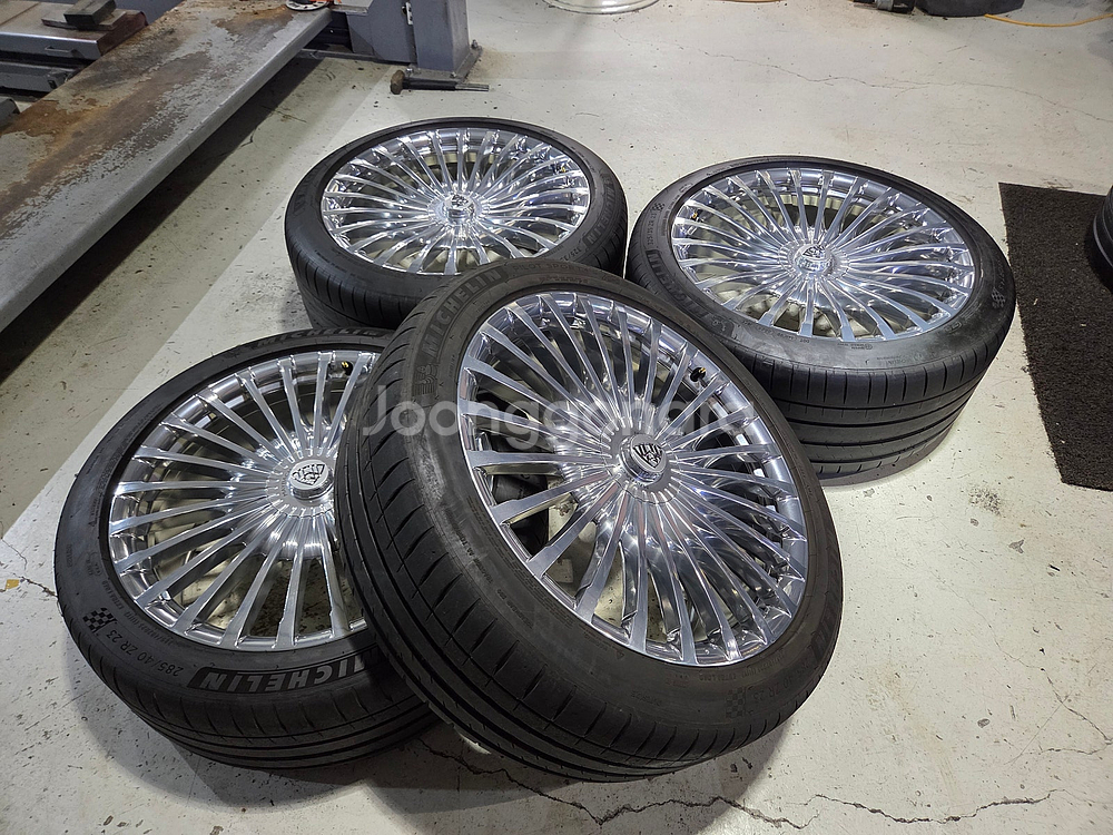 벤츠GLS 600마이바흐 마차23인치 순정휠타--3