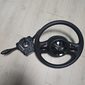 미니 컨트리맨 R60 핸들