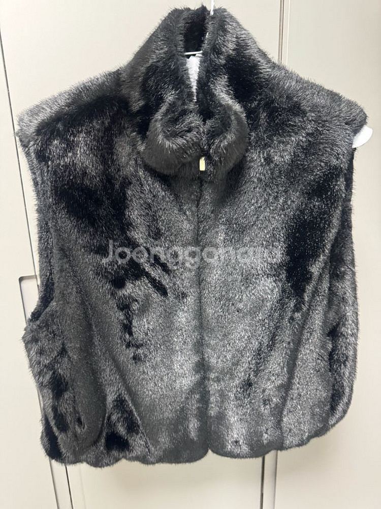 쉬즈미스 인조모피 조끼 M 블랙--0