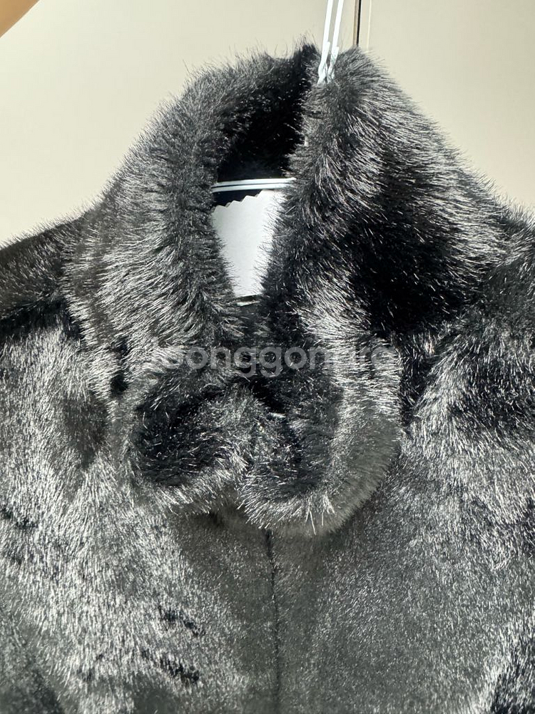 쉬즈미스 인조모피 조끼 M 블랙--2