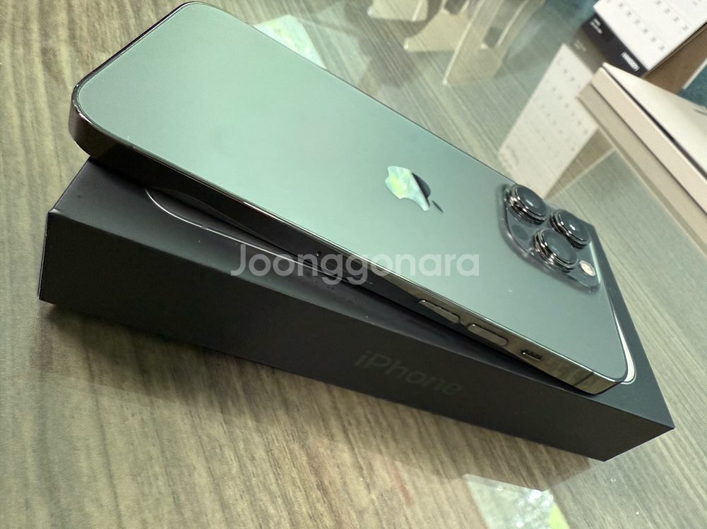 아이폰 13pro 512GB 그레이.--3