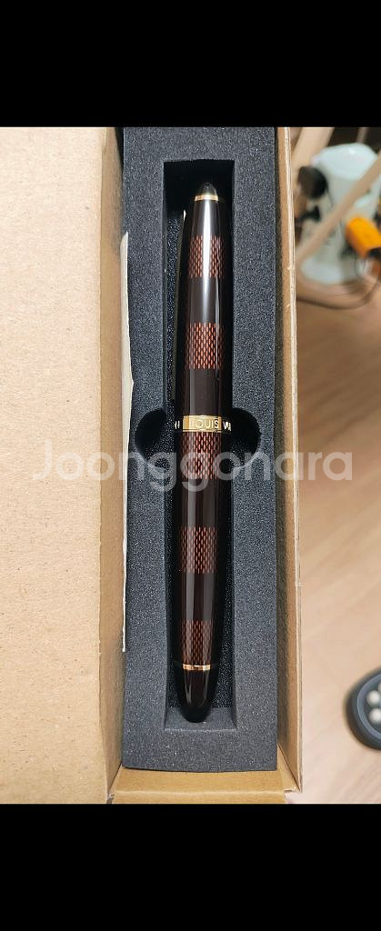 루이비통 에벤느 만년필 판매합니다.--2
