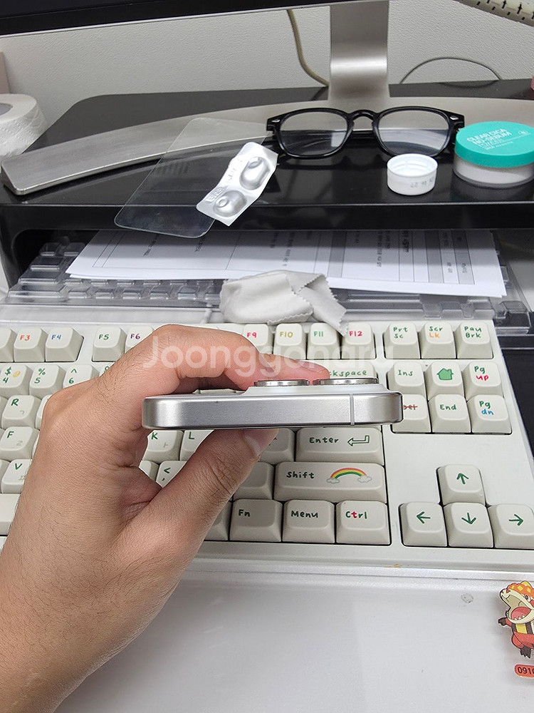 아이폰15pro 128기가 화이트 풀박스 팝니다--5