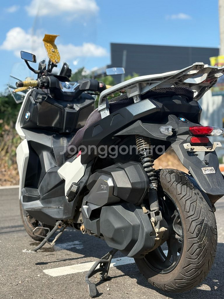 BMW C400X--7