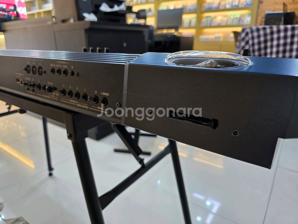 코르그(korg)트라이톤 익스트림(76건반)--9