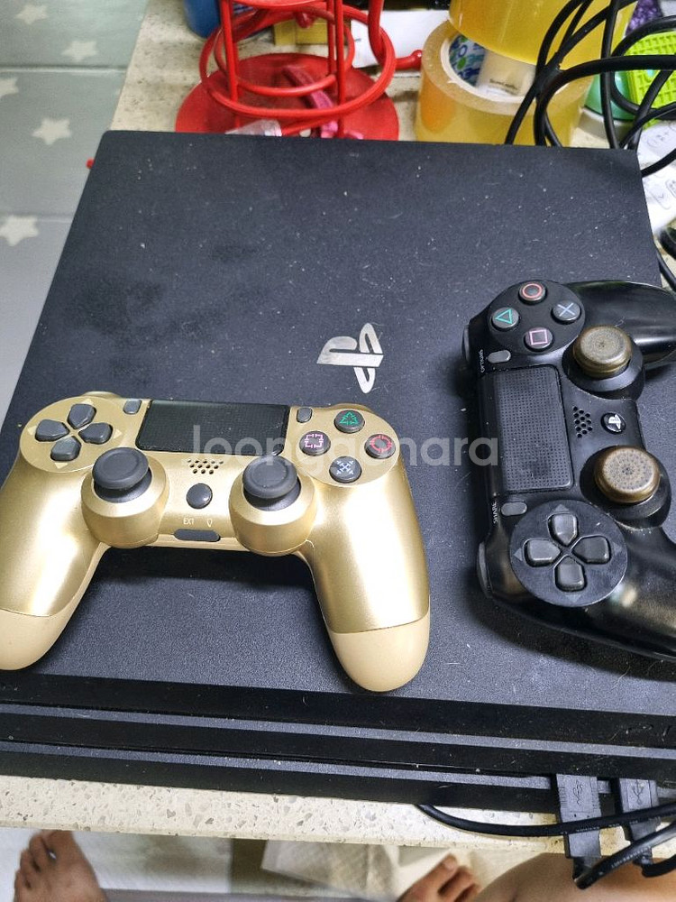 PS4 PRO 1TB 와 게임6종 팝니다--0