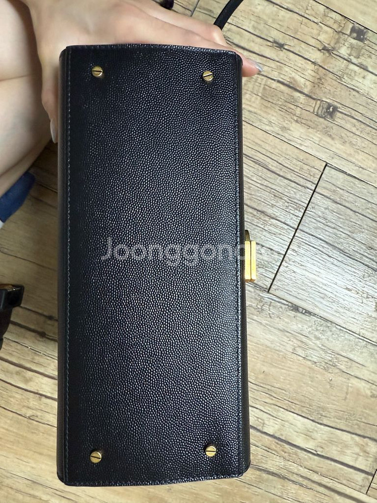 생로랑 카산드라 탑핸들 크로스백--2