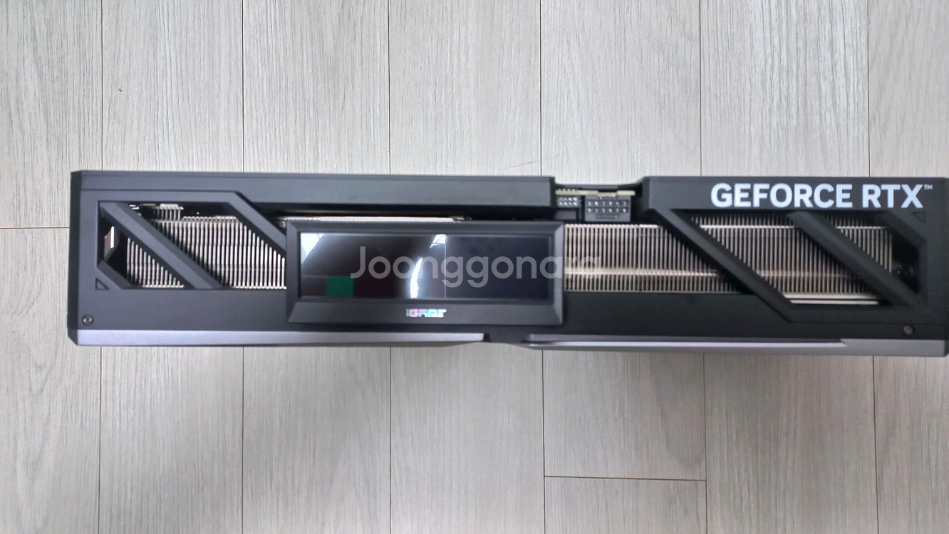 컬러풀 RTX 5080 불칸 블랙--2