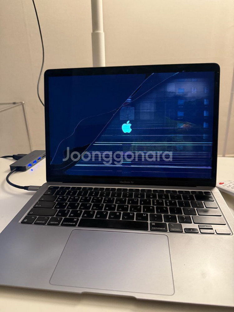 맥북 에어 M1 액정파손--4