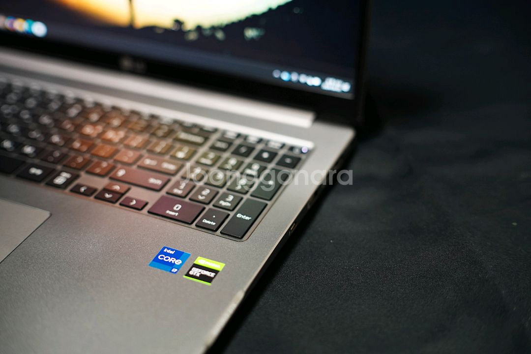 LG 울트라기어 게이밍노트북 i7 램32 ssd1tb--13