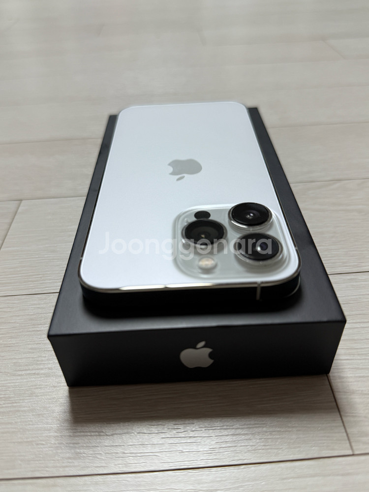 아이폰 13pro 256 실버 판매합니다!!--13