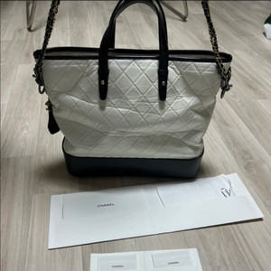 샤넬 가브리엘 호보백 라지 화이트