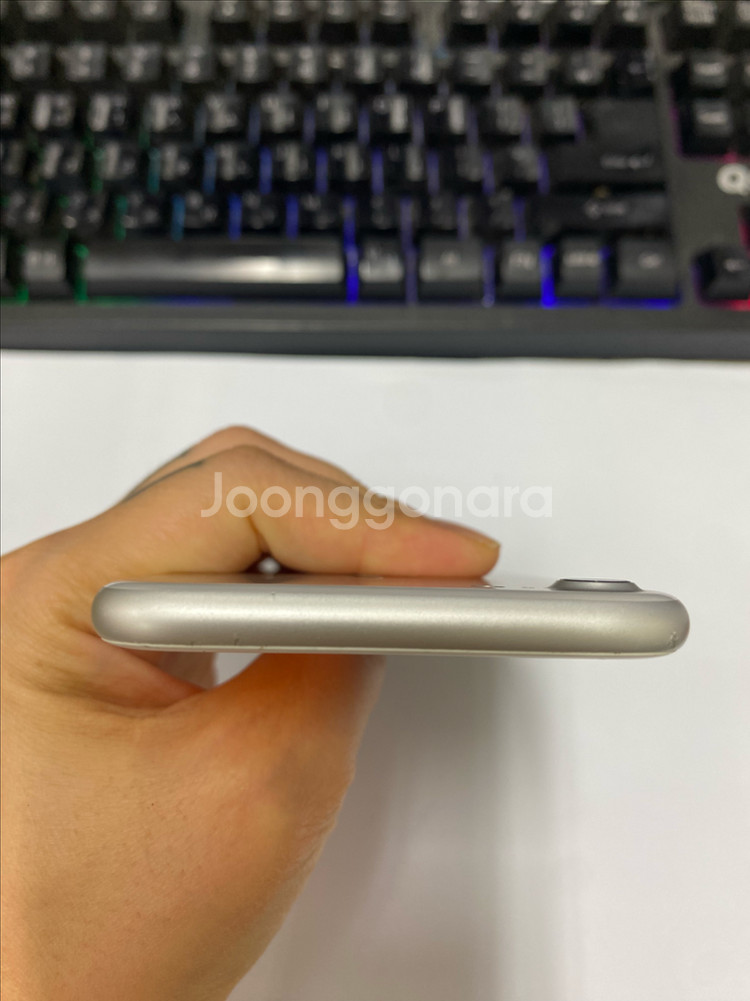 아이폰7 실버 A급 128GB 배터리성능100%--3