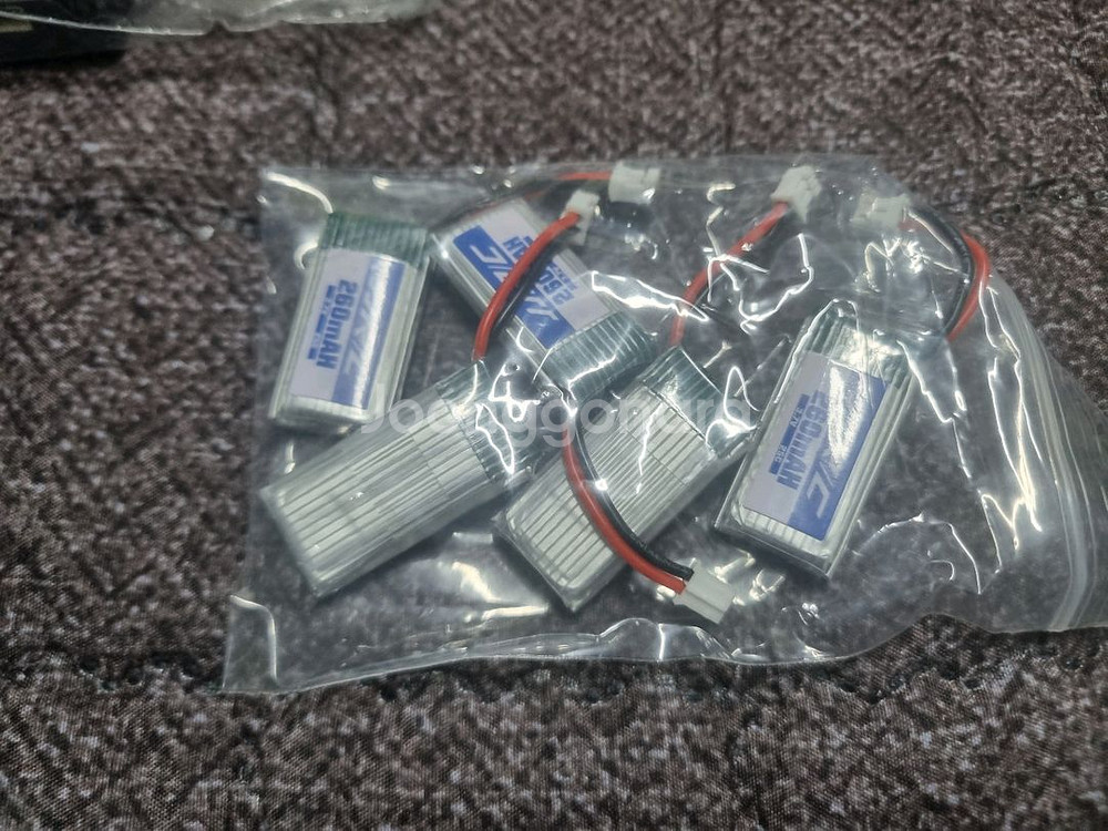 미니드론 jjrc h36 2대+추가배터리+멀티충전기--2
