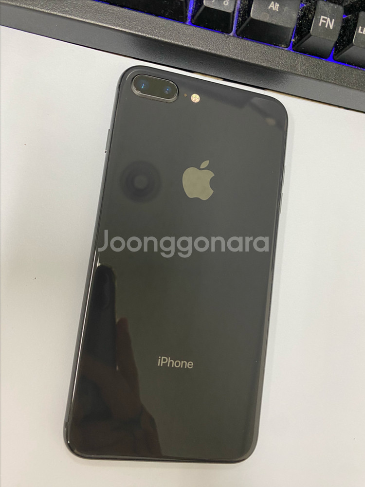 아이폰8플러스 스그 A급 64GB 배터리100%--0