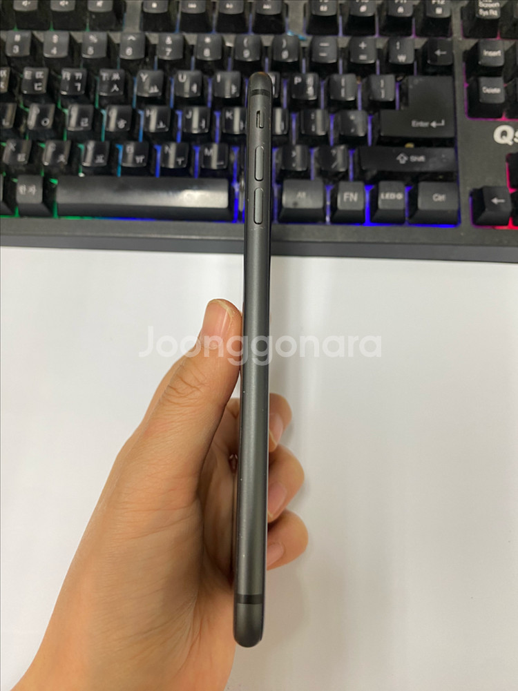 아이폰8플러스 스그 A급 64GB 배터리100%--4