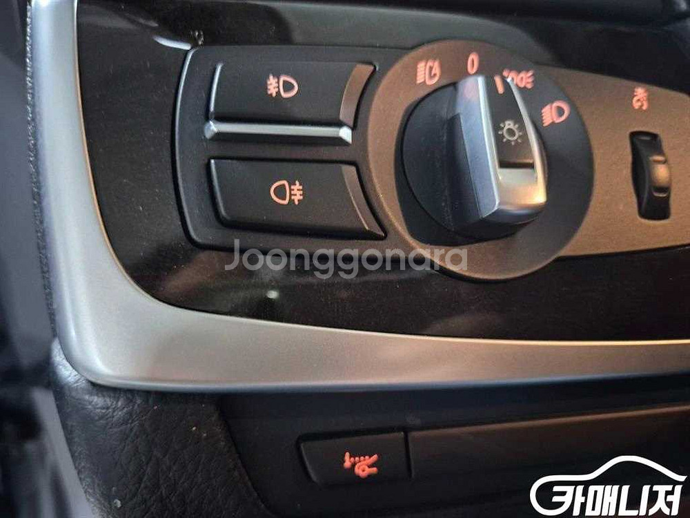 [BMW]5시리즈 (F10) 528i (5인승) #앱특--9