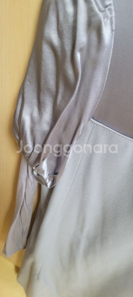 쥬크 회색 퍼프 소매 레이어드 원피스--1