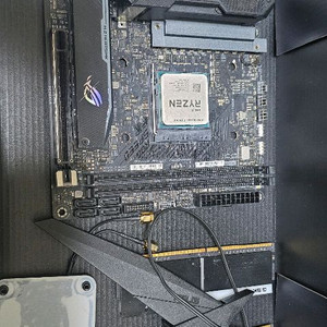 라이젠 5800x itx 보드 램 세트로 팝니다.