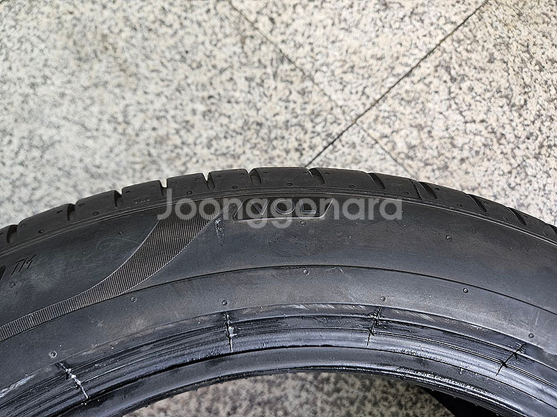피넬리 피제로 PZ4 235-50-19 중고타이어--4
