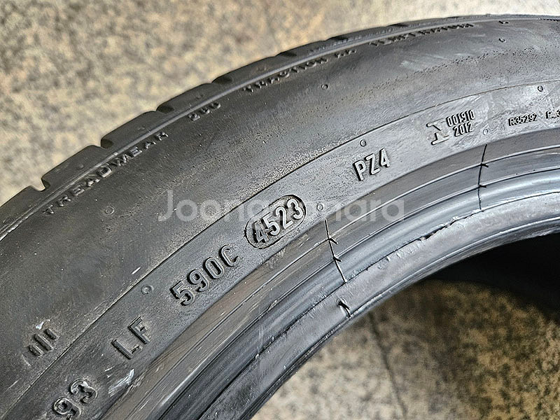 피넬리 피제로 PZ4 235-50-19 중고타이어--7