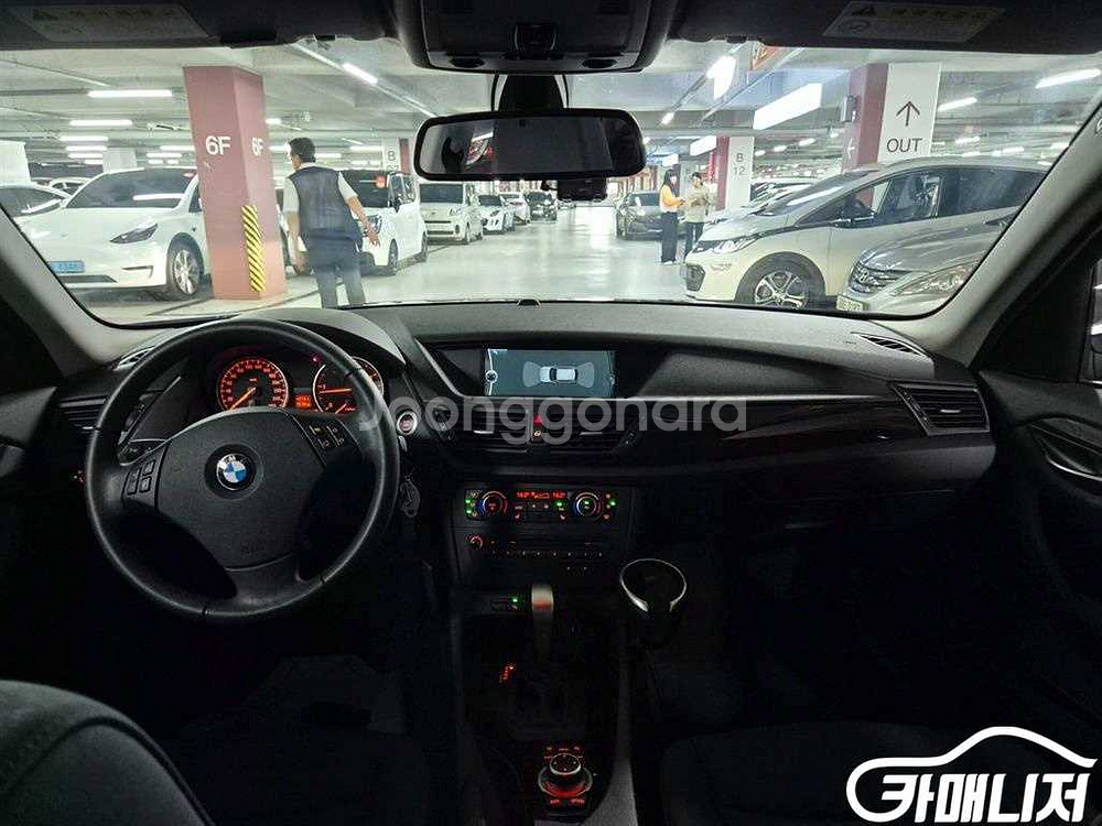 [BMW]X1 (E84) xDrive 20d 4WD (--4