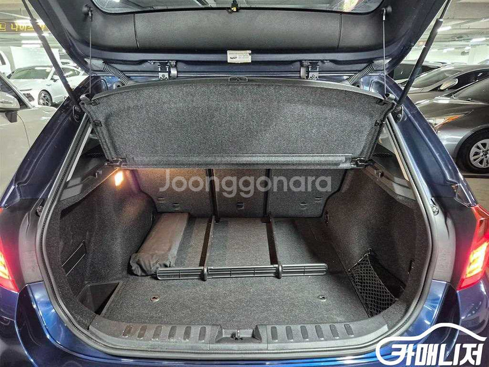 [BMW]X1 (E84) xDrive 20d 4WD (--5