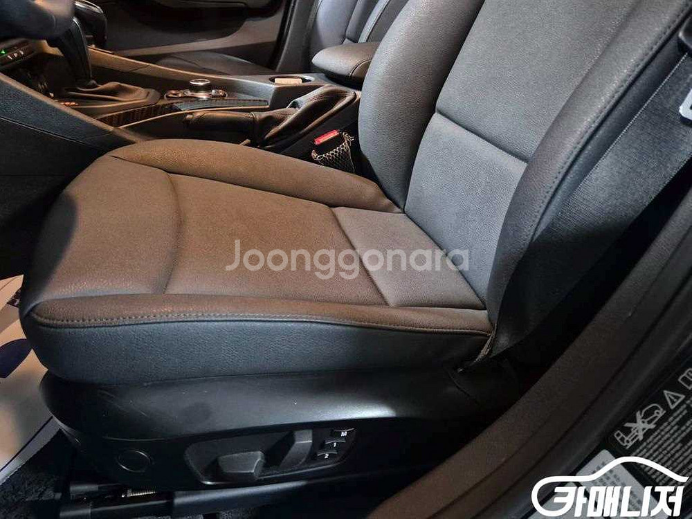 [BMW]X1 (E84) xDrive 20d 4WD (--7