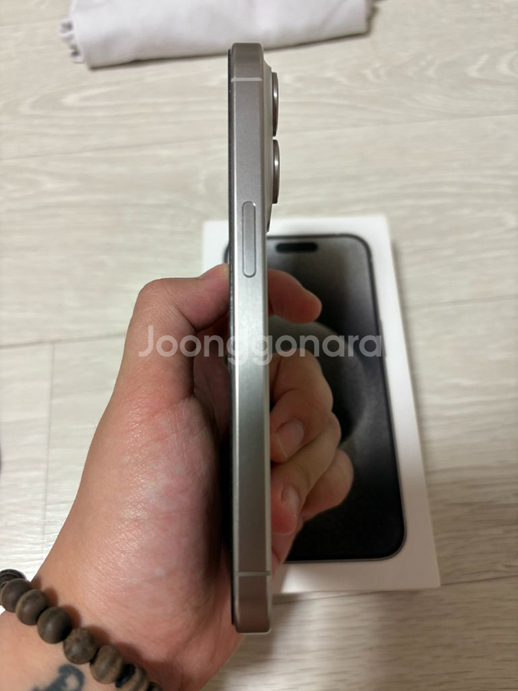 아이폰15프로 128g 상태좋습니다.--1