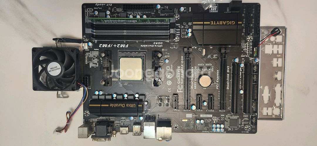 기가바이트 메인보드/CPU/RAM/POWER--0