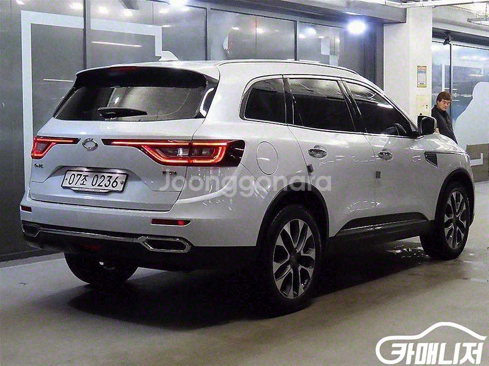 [르노코리아(삼성)]QM6 디젤 4WD RE 시그니처--3