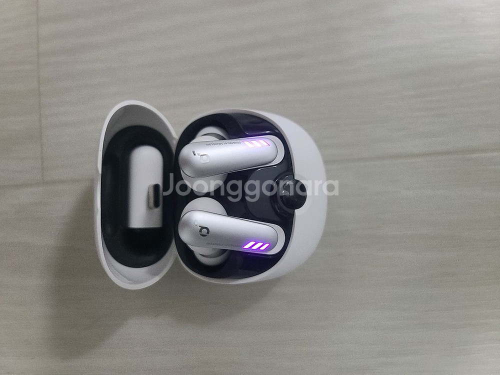 앤커 사운드코어 vr10 게이밍이어폰 판매합니다.--1