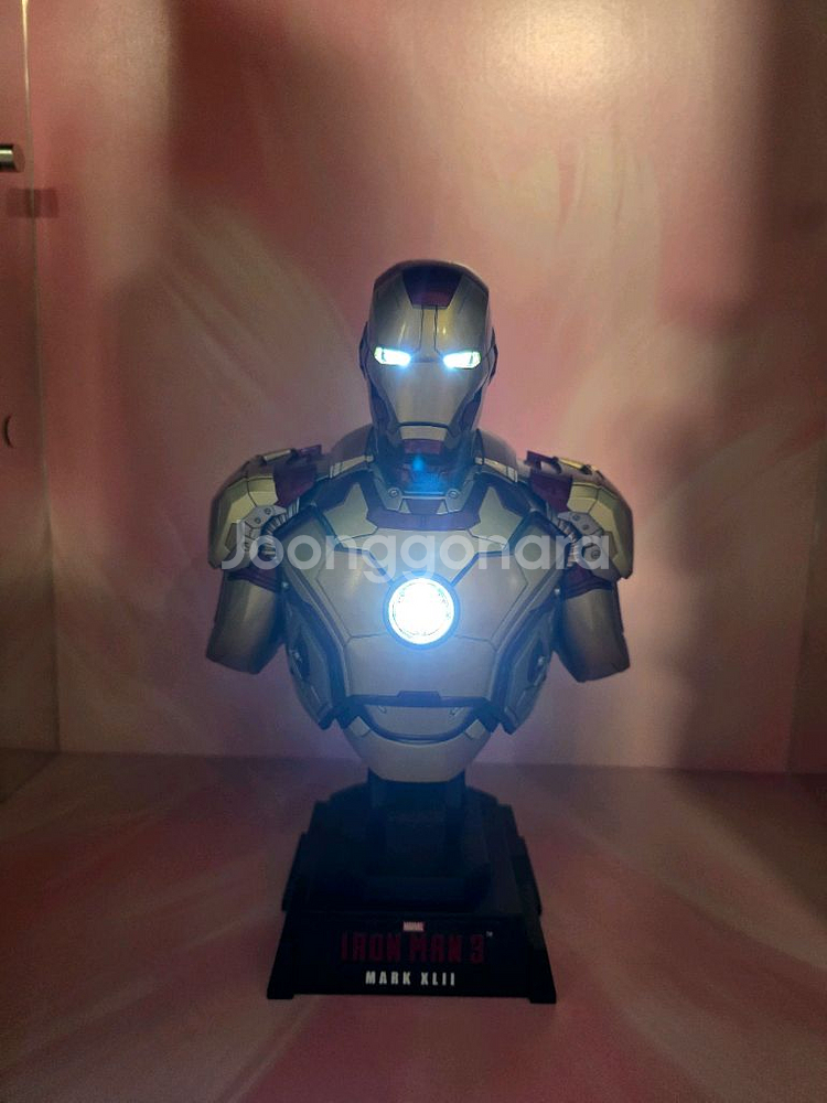 2[핫토이 1/4쿼터 아이언맨3 MK42버스트]23cm--1