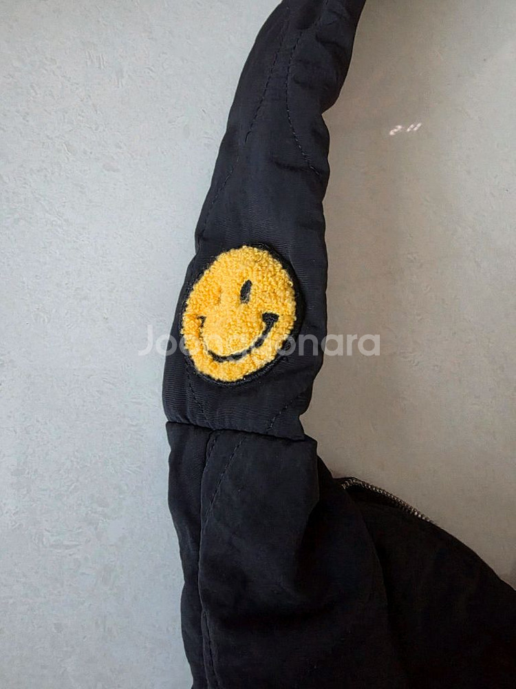 와릿이즌 퀼팅숄더백팝니다--2