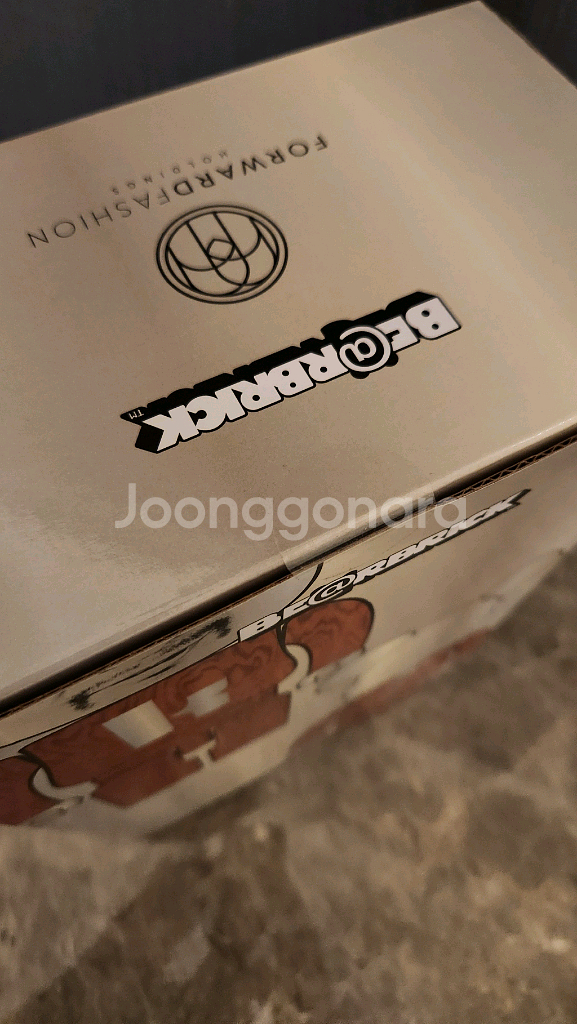 베어브릭 Kolor 400% 100% 미개봉--1