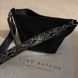 Find Kapoor 블랙 버킷백 사용감 거의없음