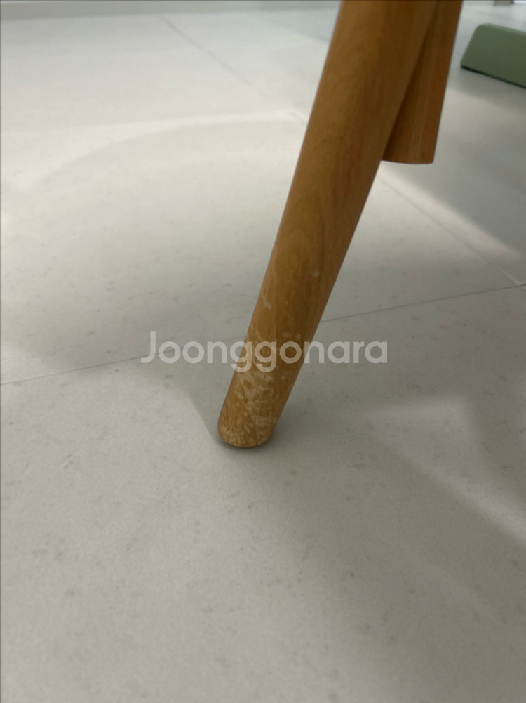 마리 호마이카 4인 식탁 판매합니다.--3