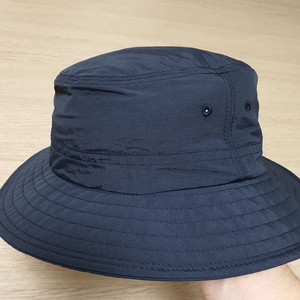 유니클로 UV차단 버킷햇 모자 네이비 원사이즈 새제품