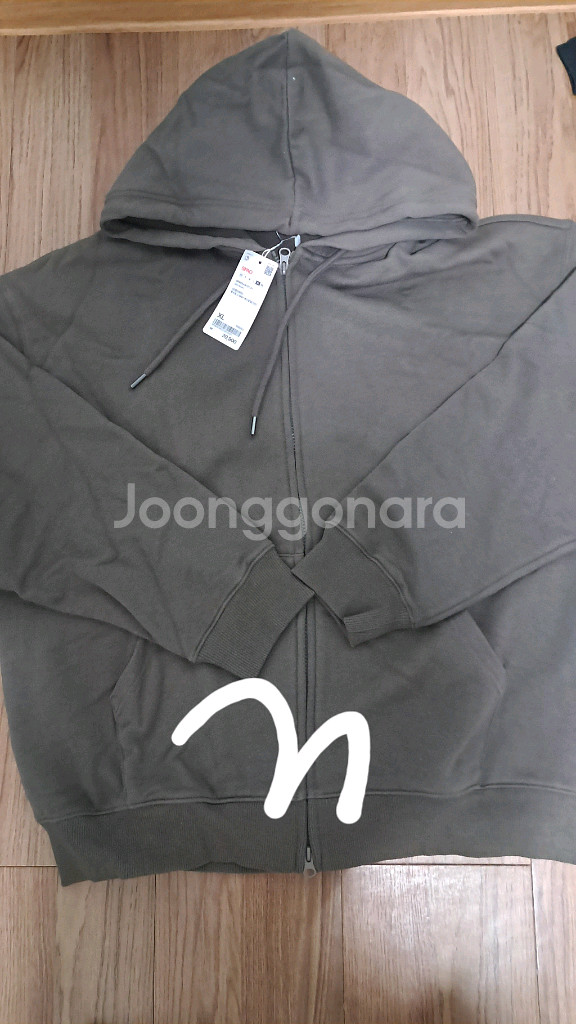 스파오 기모 후드 집업 팝니다--2