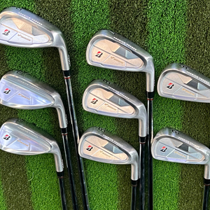 브리지스톤 V300IX 9세대 8아이언 팝니다 정품